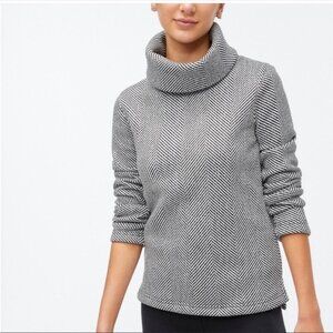 J. Crew Long-Sleeve Funnelneck Pullover 'Huge Herringbone Ivory' Black Size XS